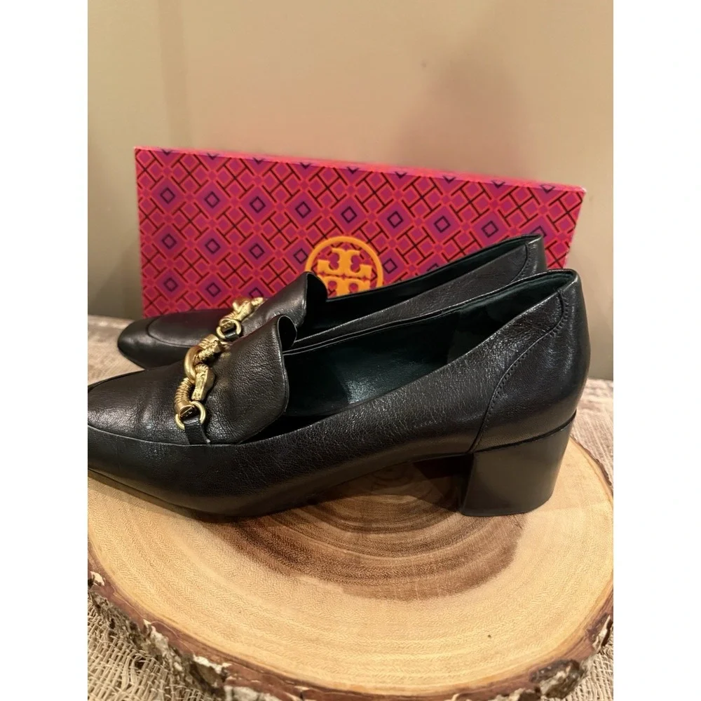 Tory Burch Women's Jessa Leather Heeled Loafer Black Block Heel Gold Links 9.5
